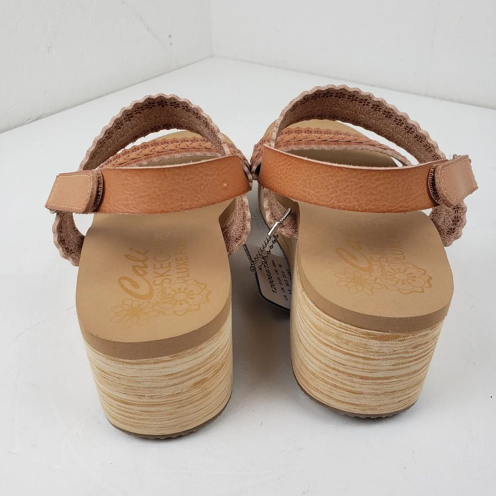 Skechers Women's 8.5 Tan Wedge Sandals Cali Summers Coastal Stroll Luxe Foam